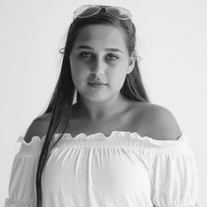 Meet your Posher, Iness